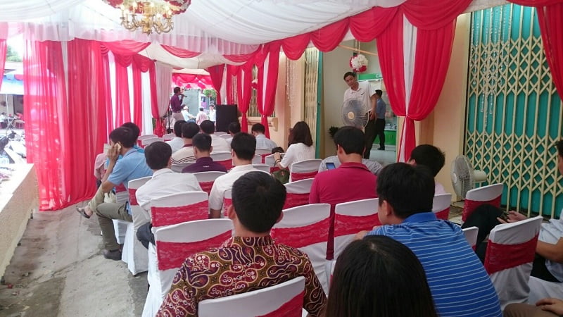 Dự buổi lễ khai trương có đông đảo khách hàng, đối tác và chủ doanh nghiệp trên địa bàn tỉnh Lạng Sơn tham dự