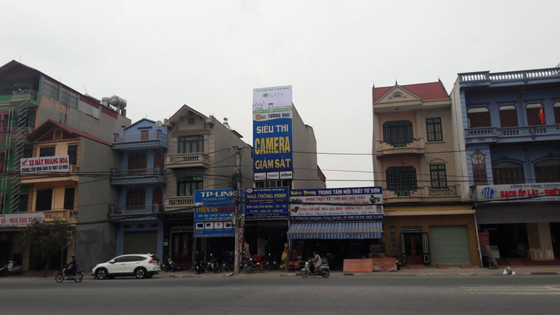 Nằm ngay mặt tiền đường Minh Khai, Từ Sơn, Bắc Ninh, đại lý Tường Mai thuận tiện cho khách hàng đến tham quan và trải nghiệm