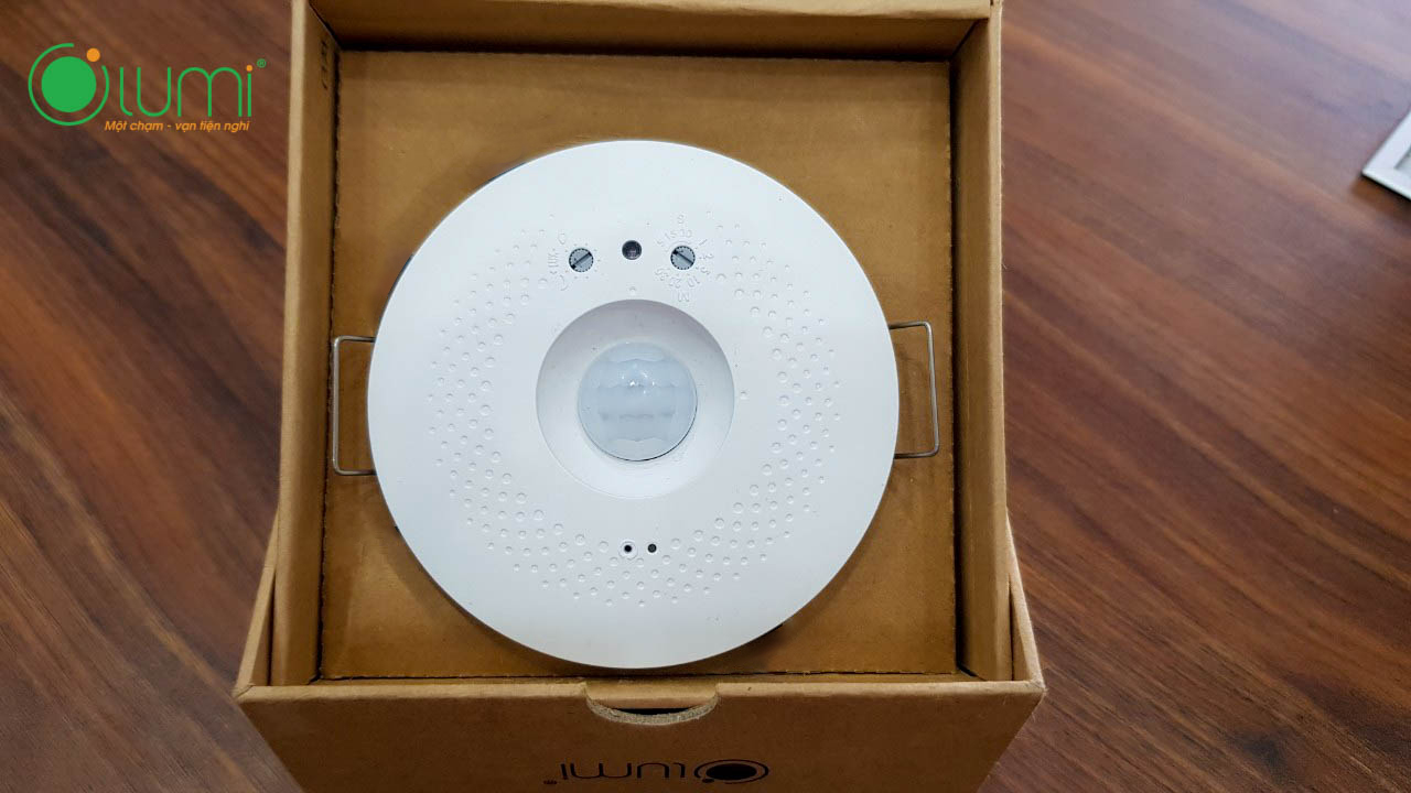 Cảm biến chuyển động hồng ngoại gắn trần