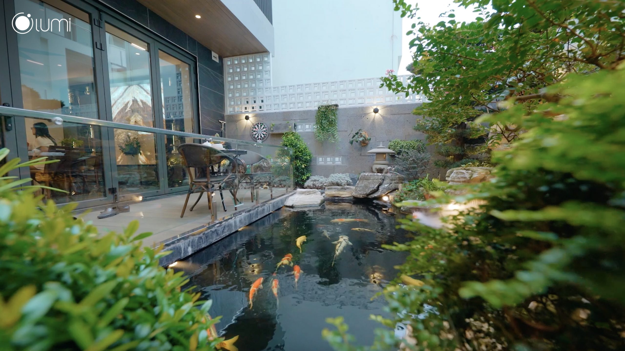 Khoảng không gian xanh bên trong căn biệt thự