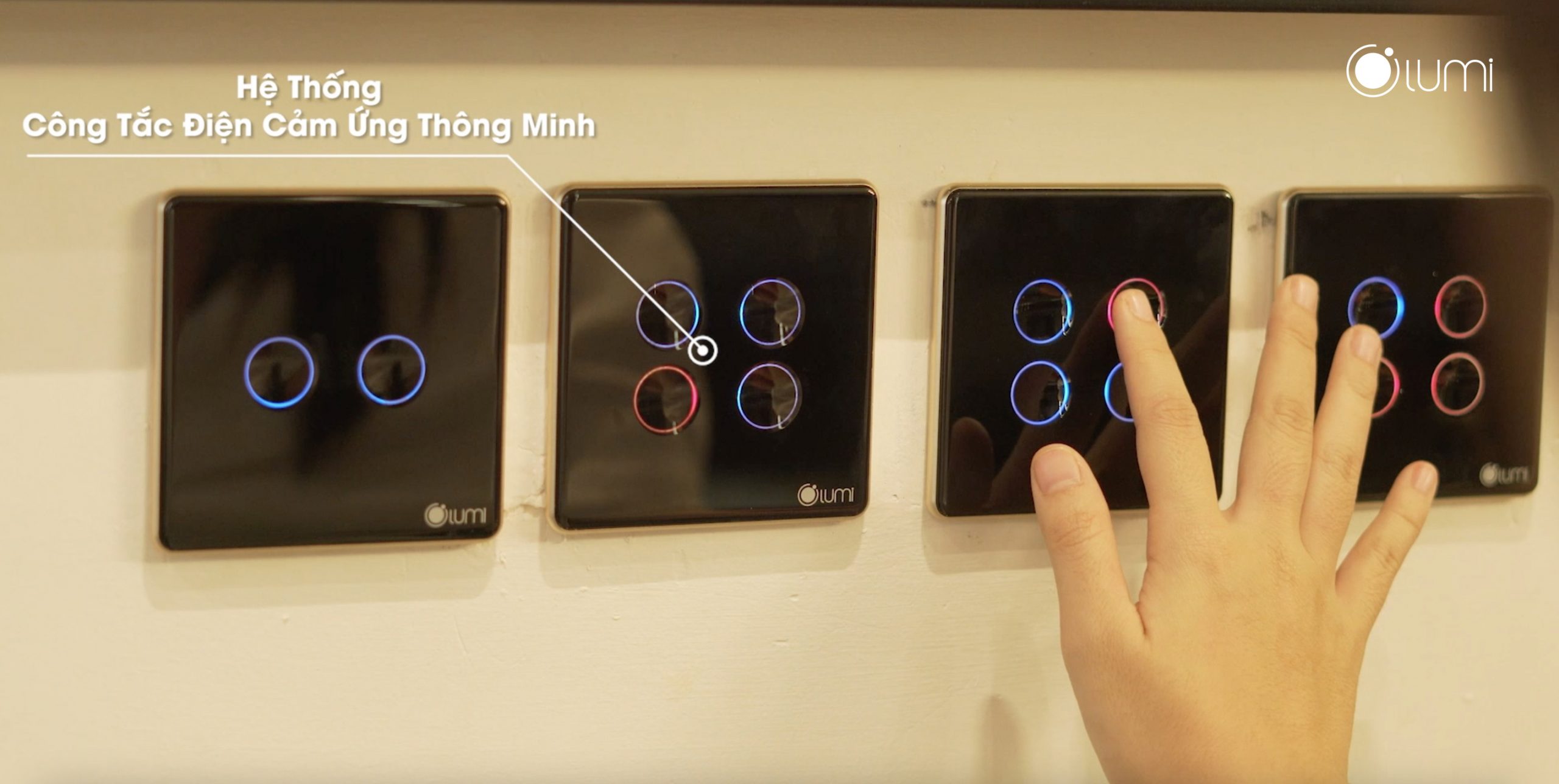 Hệ thống công tắc cảm ứng Lumi trong không gian biệt thự hiện đại