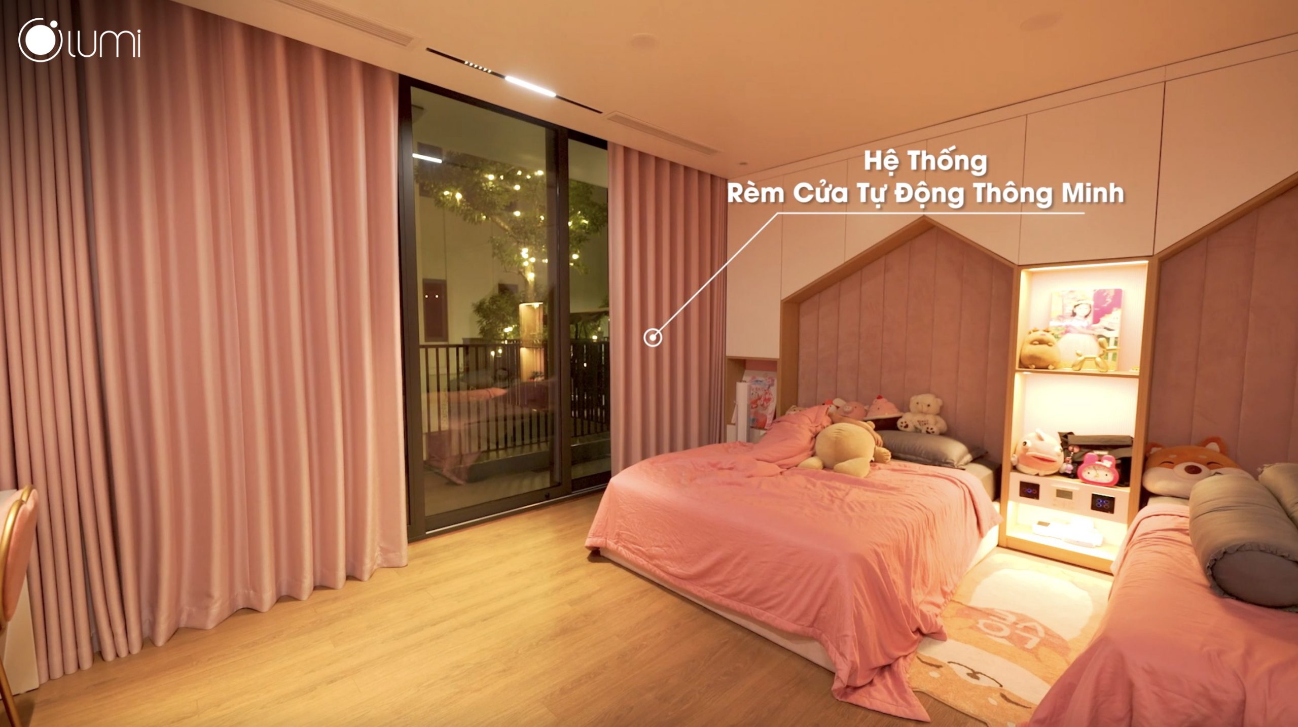 Thiết lập mọi ngữ cảnh cho từng trải nghiệm sống với sự kết hợp giữa rèm cửa thông minh, âm thanh đa vùng và hệ thống chiếu sáng thông minh