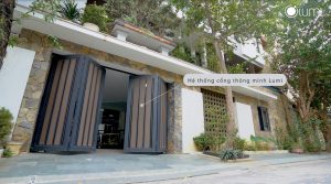 Cổng thông minh giúp chủ nhân có thể điều khiển từ xa và theo dõi lịch sử đóng mở cổng- đảm bảo an ninh cho toàn bộ căn biệt thự