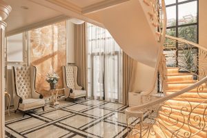 Hình ảnh bên trong căn biệt thự rát vàng được nữ ca sĩ chia sẻ với công chúng