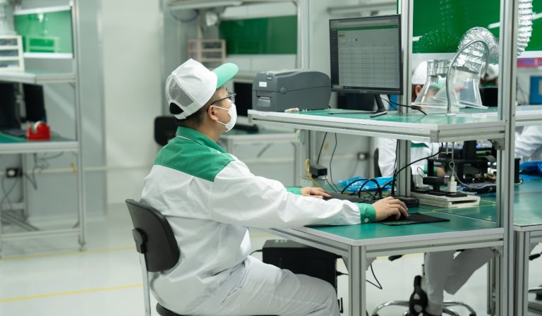 Quản lý sản xuất chuyên nghiệp