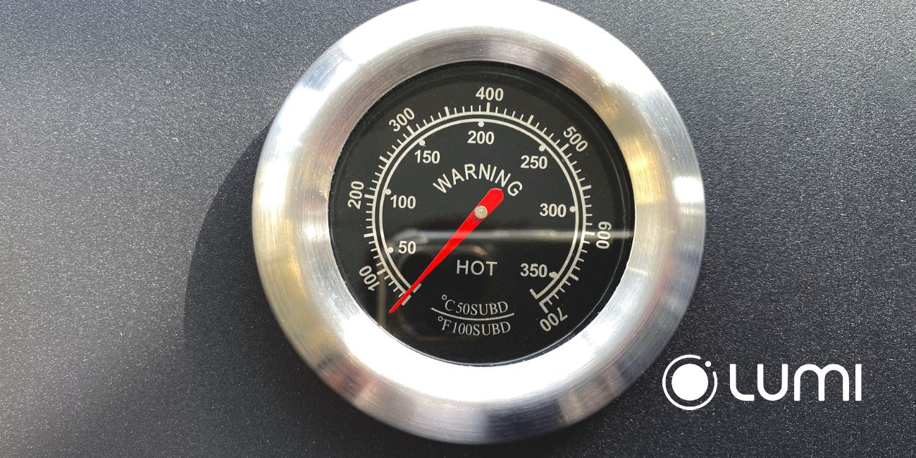 Cảm biến nhiệt độ là thiết bị dùng để đo lường và cảm nhận nhiệt độ của một vật thể hoặc môi trường