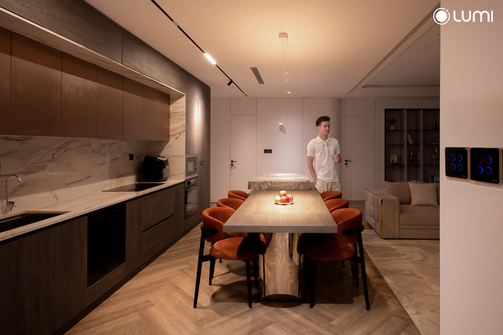 Ánh sáng vàng 3000k tạo cảm giác thư gian khu vực bếp ăn